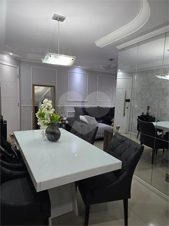 Apartamento de 3 quartos, com garagem, á venda no Cambuci