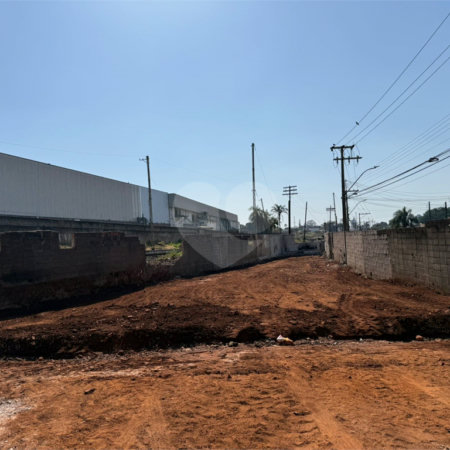 Terreno no Núcleo Res. Silvio Vilari