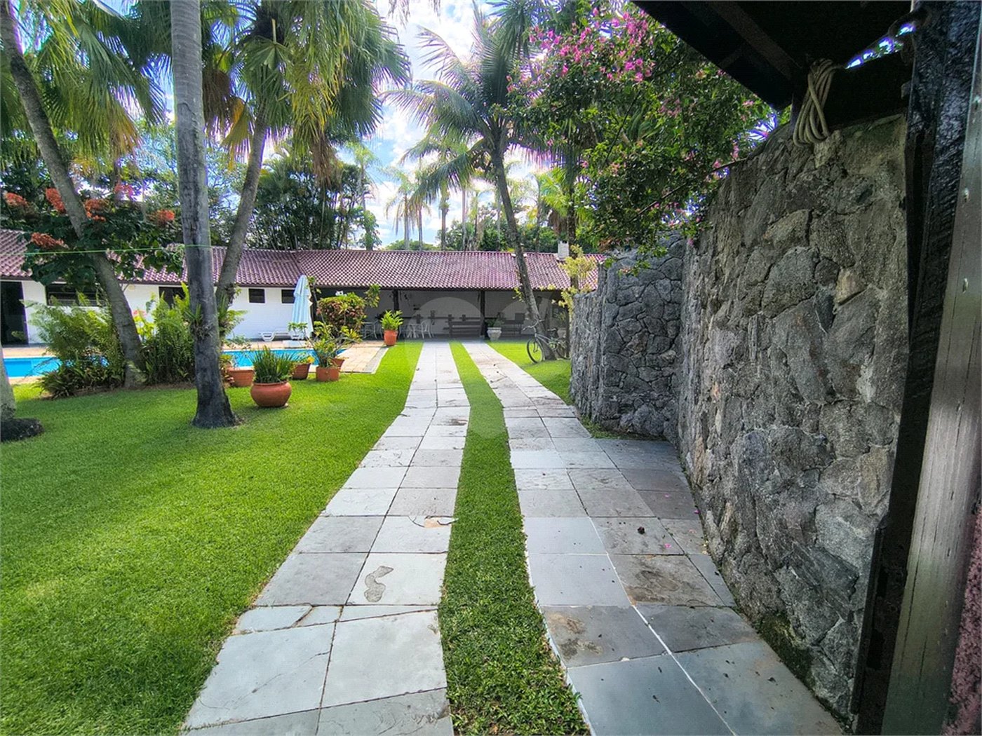 Casa à venda com 6 suítes em Costa do Sol, Bertioga, SP
