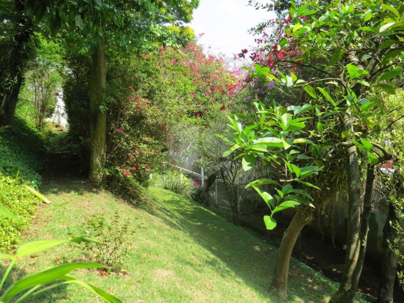 Casa de Vila à venda com 4 suítes em Morumbi, São Paulo, SP