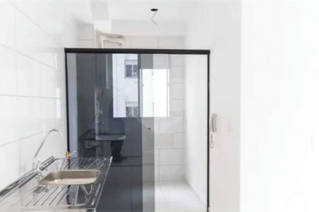 Apartamento com 50m², 2 dormitórios, 1 vaga, á venda em Itaquera.