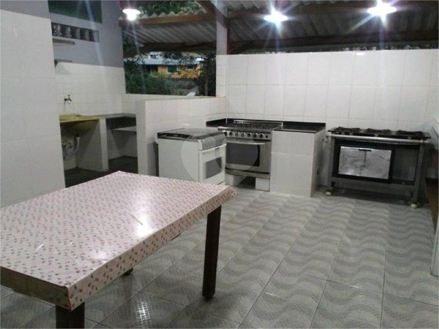 Sítio à Venda Natividade da Serra c/ 2.291,56m² Area Const. e 271.000,00m² Área Total