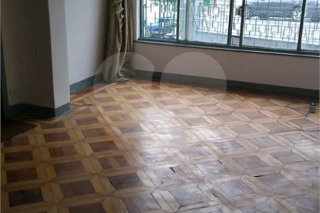 Sobrado a Venda na Mooca, com 248 m²