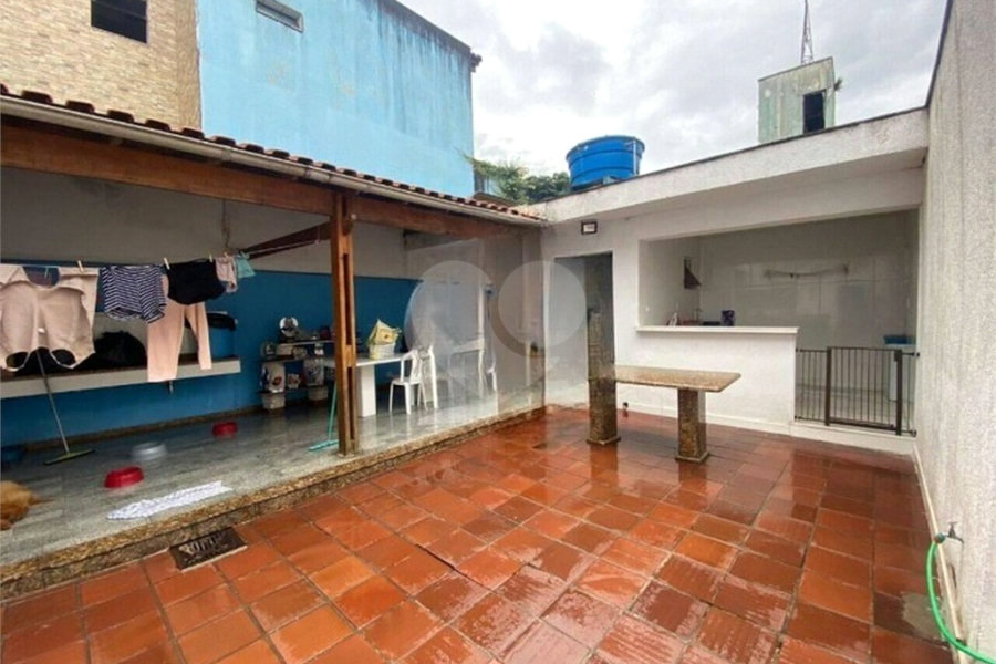 Sobrado 3 Suítes próximo ao parque do carmo