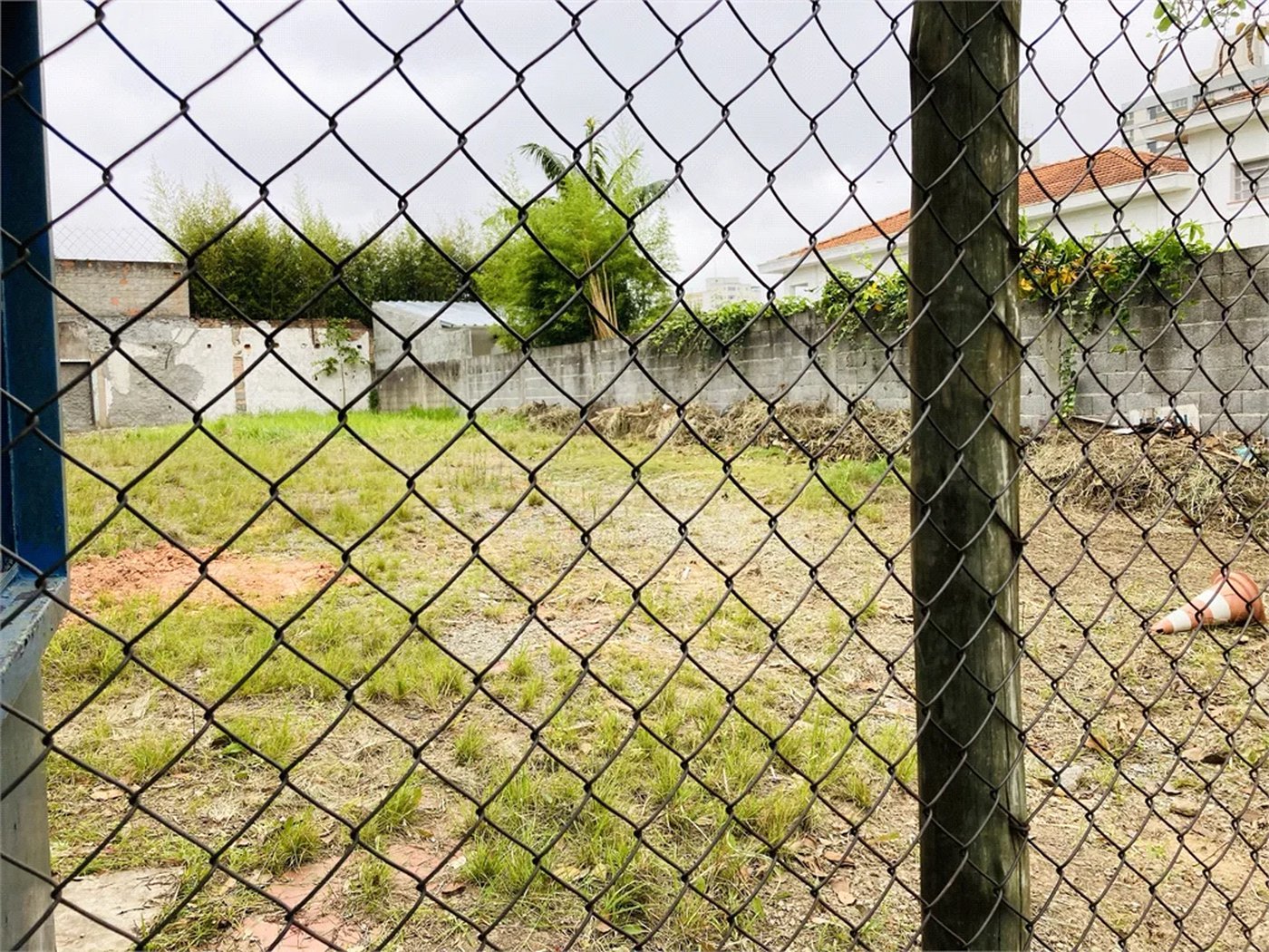 Terreno à venda em Jardim Esmeralda, São Paulo, SP