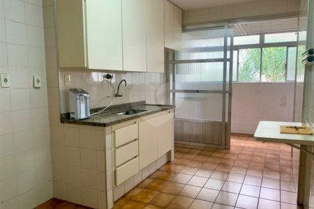 Excelente oportunidade! Paraíso 125m², 3dormitórios sendo 1 suíte, 1 vaga.