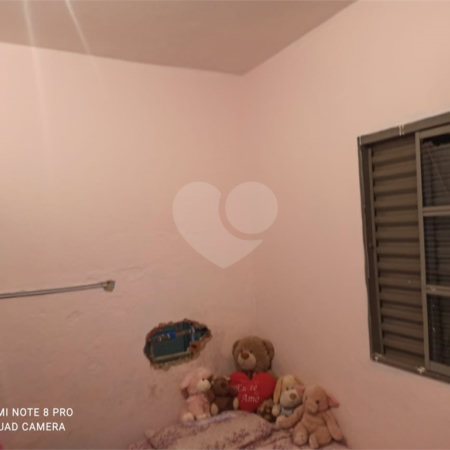 Casa Térrea com 2 dormitórios.