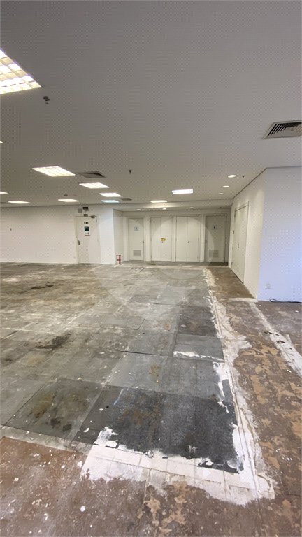 Sala comercial a 4 minutos estação Berrini