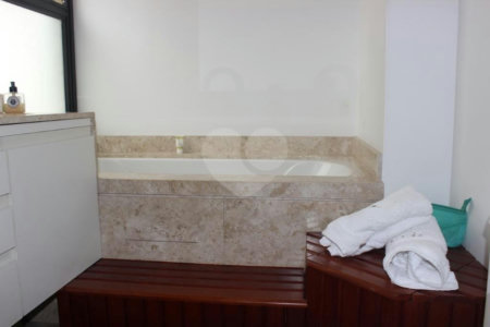 Apartamento em Moema Pássaros à Venda 171 m² 3 Dormitórios 3 Suítes Reformado
