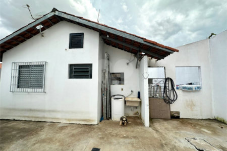 Casa à venda de 02 dormitórios, em São Carlos