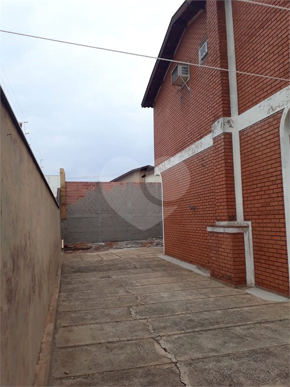 Casa de 3 andares à Venda no Jardim Cardinalli