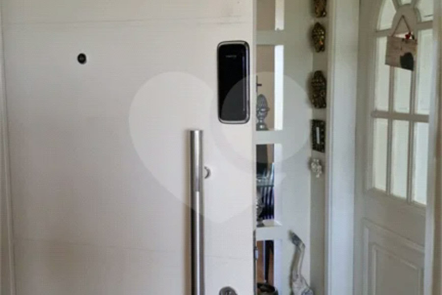 Apartamento à venda com 3 quartos, sendo 1 suíte,  em Tremembé, São Paulo, SP