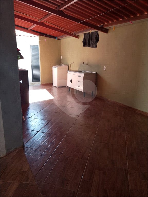 Casa a venda com 2 dormitorios sendo ! suite em iIbate