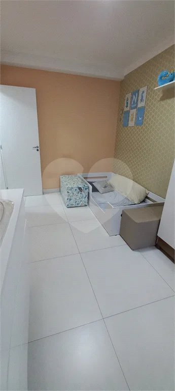 APARTAMENTO A VENDA 2 DORM SENDO 1 SUITE - VAGA DE GARAGEM COBERTA