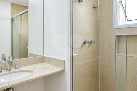 Apartamento mobiliado de 106 m² no Centro de São Bernardo, com 3 dormitórios, suíte, 3 vagas, vista livre e condomínio com lazer completo.