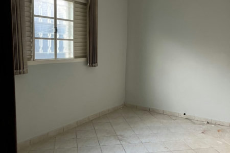Casa para alugar com 4 quartos, sendo 2 suítes, no Centro, Três Lagoas, MS