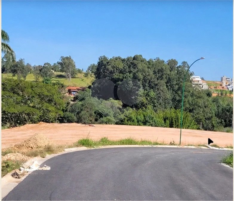 Refúgio Exclusivo em Indaiatuba: Lote Premium com Vista para o Lago e Projeto Aprovado no Condomínio Casa do Lago