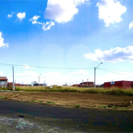 Terreno para venda no Residencial Arcoville.