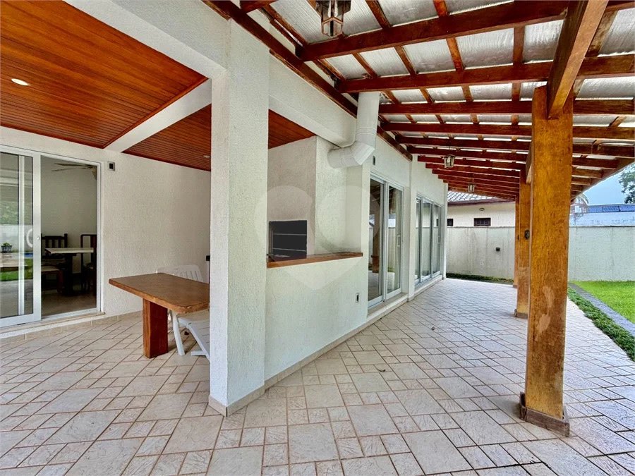Casa à venda com 4 suítes em Riviera de São Lourenço, Bertioga, SP