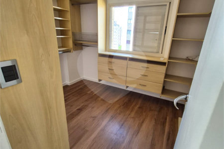 Apartamento para venda em Moema com 2 quartos, sendo 1 suíte, 1 vaga, 62 m²