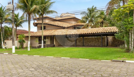Casa à venda ou para alugar com 5 suítes no Centro, Bertioga, SP