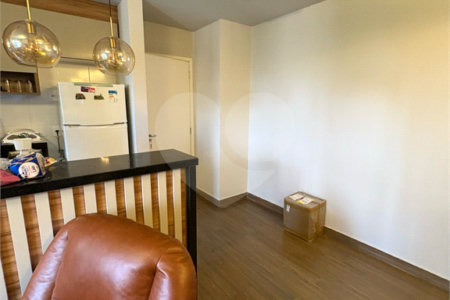 Apartamento Mobiliado à Venda na Rua Itendência, – 70m², 3 Quartos (1 Suíte)