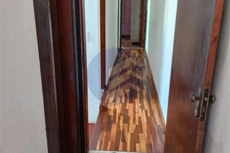 Casa à venda com 3 quartos, sendo 1 suíte, em Butantã, São Paulo - SP
