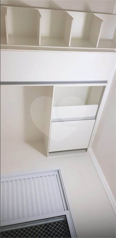 Apartamento à venda no condomínio Residencial Vancouver, em Araraquara-SP.