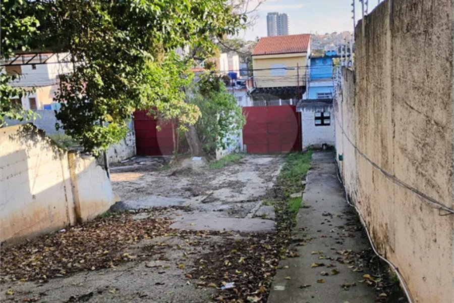 Aluga-se imóvel comercial na Zona Sul com 1500 m2