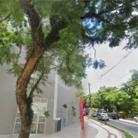 Loja com 52 m² , a 250 metros da estação Butantã , linha amarela do metrô.