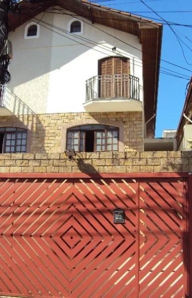 Casa à venda com 3 suítes em Vila Sônia, São Paulo, SP