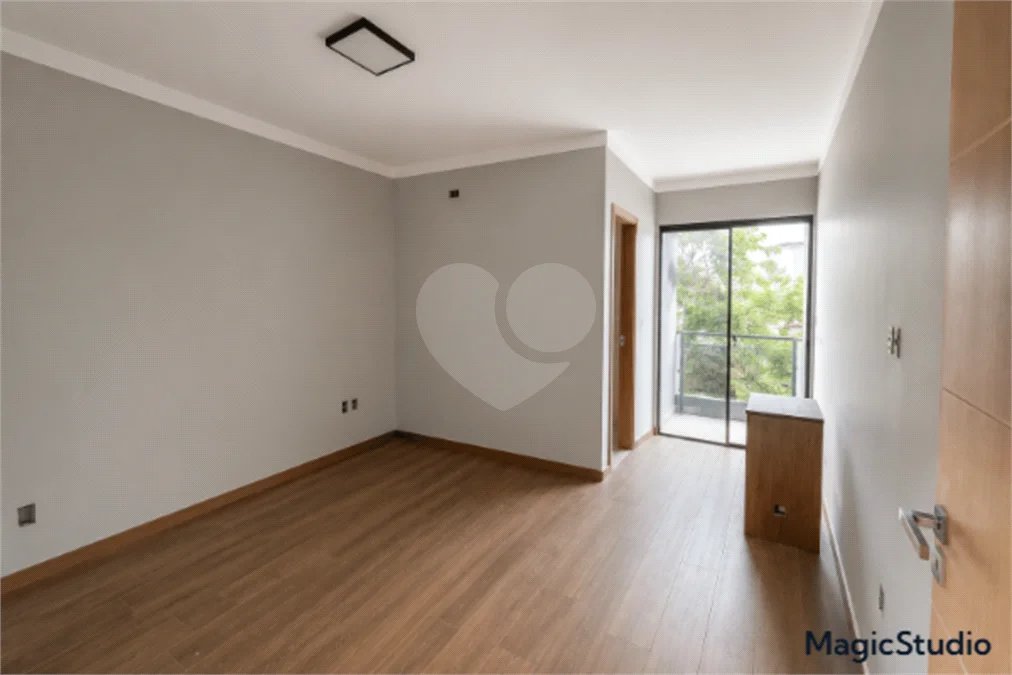 Casa com 144m², 3 dormitórios, 2 vagas, à venda em Pirituba.