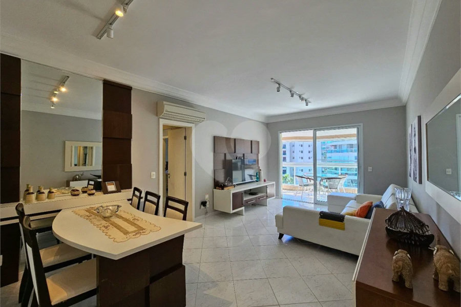 Apartamento à venda com 3 quartos, sendo 1 suíte, em Riviera de São Lourenço, Bertioga, SP
