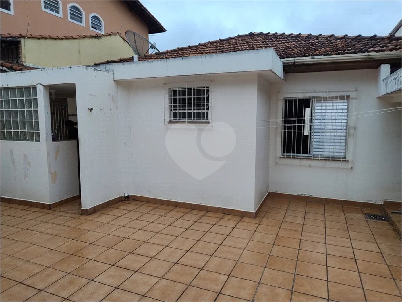 Casa térrea no TREMEMBÉ com espaços amplos em todos os ambientes! Agende uma visita