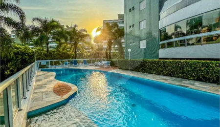 Apartamento à venda com 2 suítes em Riviera de São Lourenço, Bertioga, SP