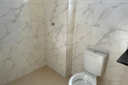 Casa á venda no Bairro Cidade Jardim