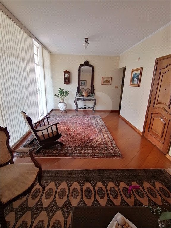 APARTAMENTO COBERTURA Á VENDA COM 200m2 ÍCONE NA BELA VISTA