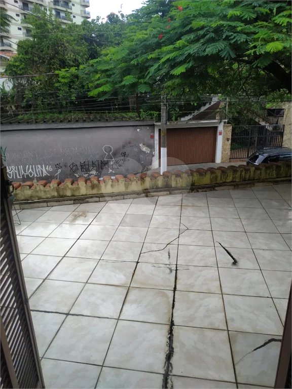 Sobrado à venda no Planalto Paulista de 232 metros quadrado com 3 suítes e 3 vagas.