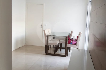 Apartamento em condomínio fechado em Itatiba- SP.