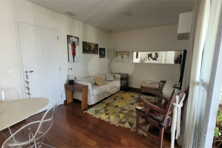 Apartamento à venda com 2 quartos, sendo 1 suíte, em Morumbi, São Paulo, SP
