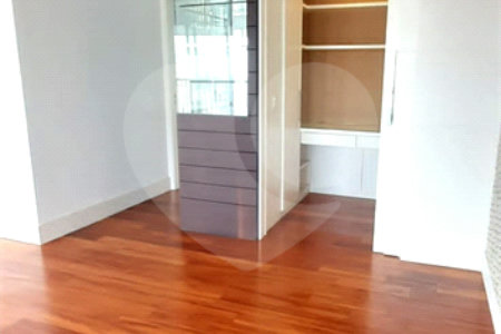 Apartamento Alto Padrão de 176m² na Aclimação — São Paulo/SP