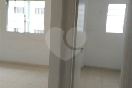 Sala Comercial à venda na Santa Cecília com 30m2
