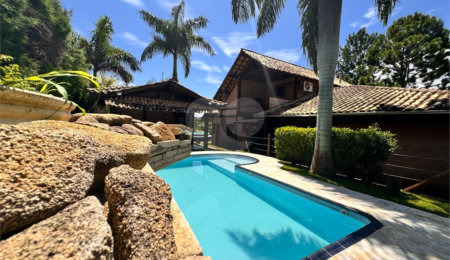 Casa à venda ou para alugar com 4 quartos, sendo 2 suítes, no condomínio Náutico Porto Bragança, Bragança Paulista - SP