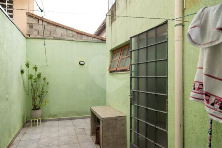Casa para venda e locação no Campo Belo de 120M² com 3 dormitórios, 1 suíte e 3 vagas