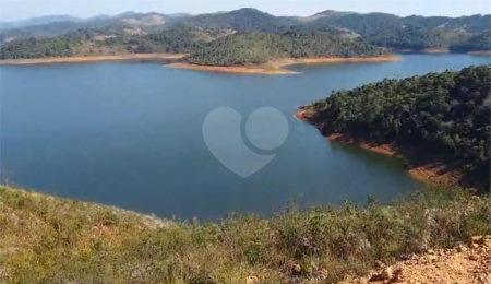 Terreno à venda no Centro, Pouso Alto, MG