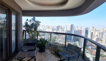 Duplex com varanda , uma suíte e duas vagas Itaim