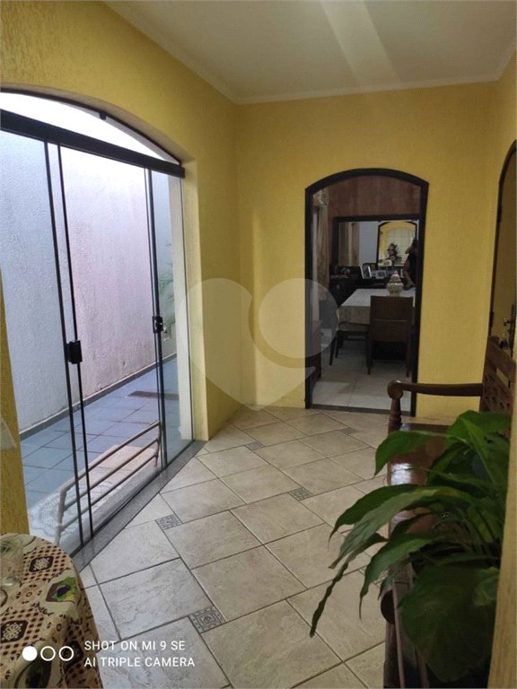 Casa térrea no Santa Felicia.