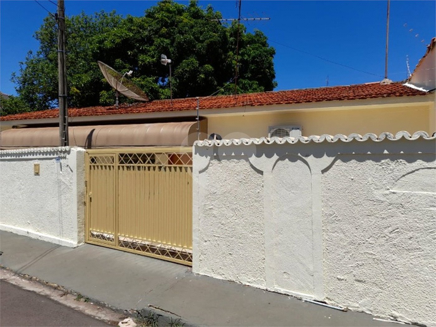 Casa à Venda na Vila Costa do Sol - São Carlos.