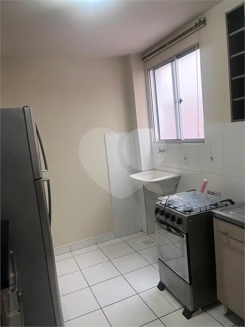 APARTAMENTO NO TÉRREO com Quintal.