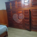 Casa térrea de 90² no Campo Belo com 2 dormitórios e vaga de garagem